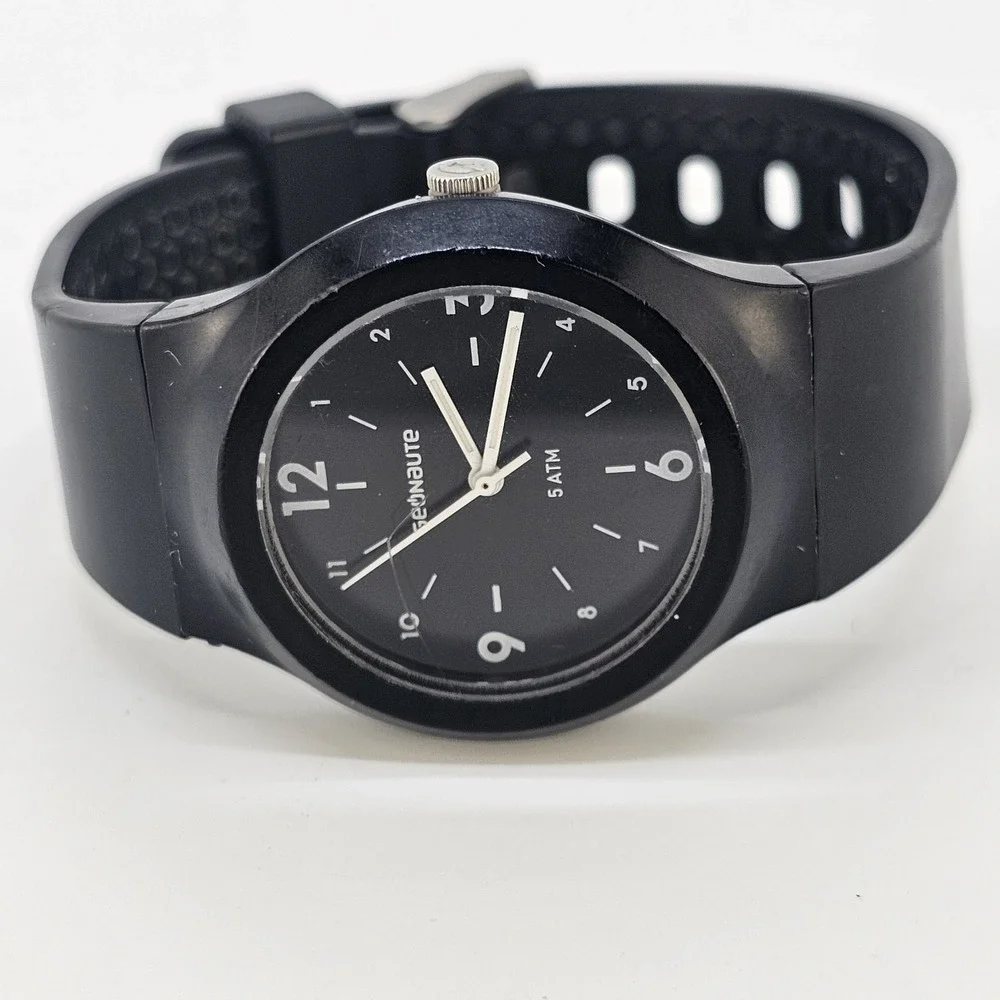 Geonaute Men's Watch 38MM Black Dial Black Plastic Bands New Battery